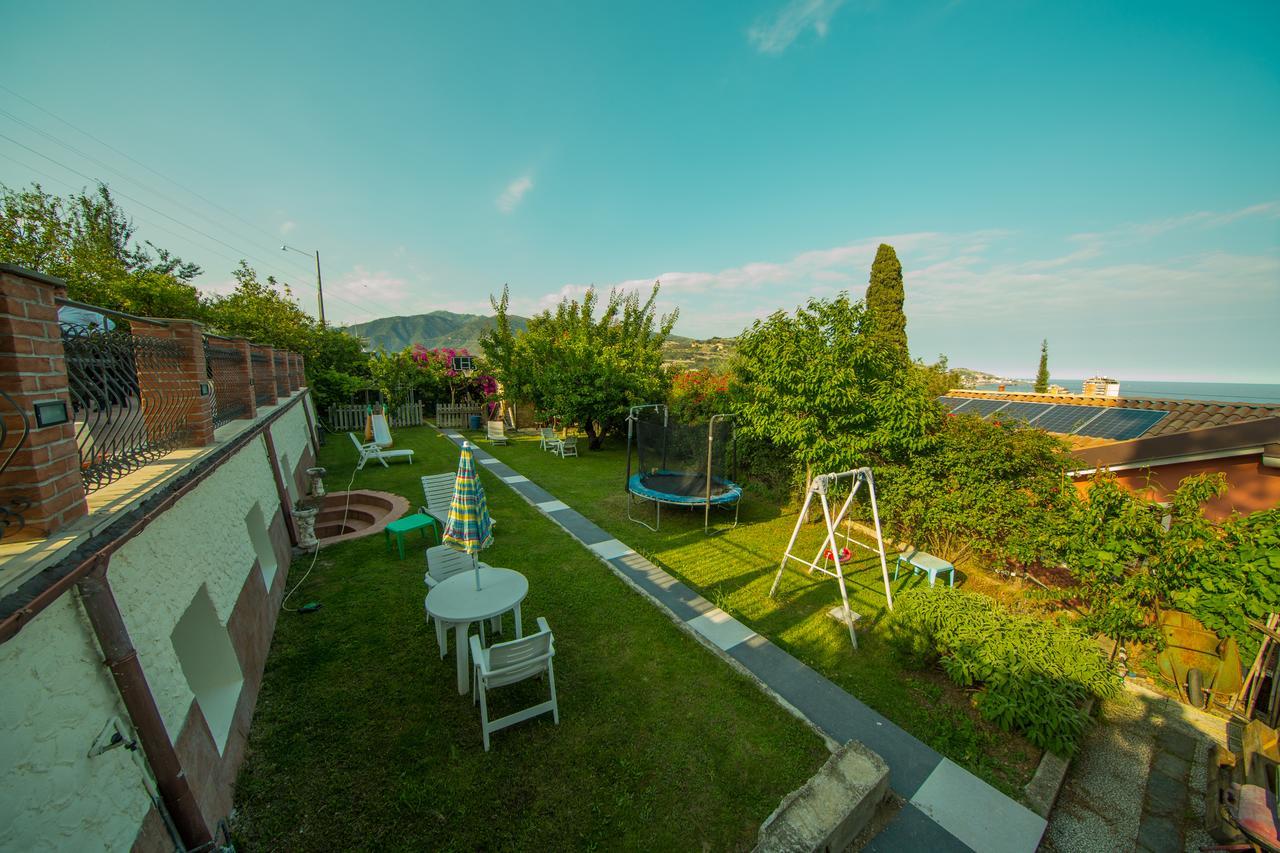 La Dolce Vita Arma di Taggia Esterno foto